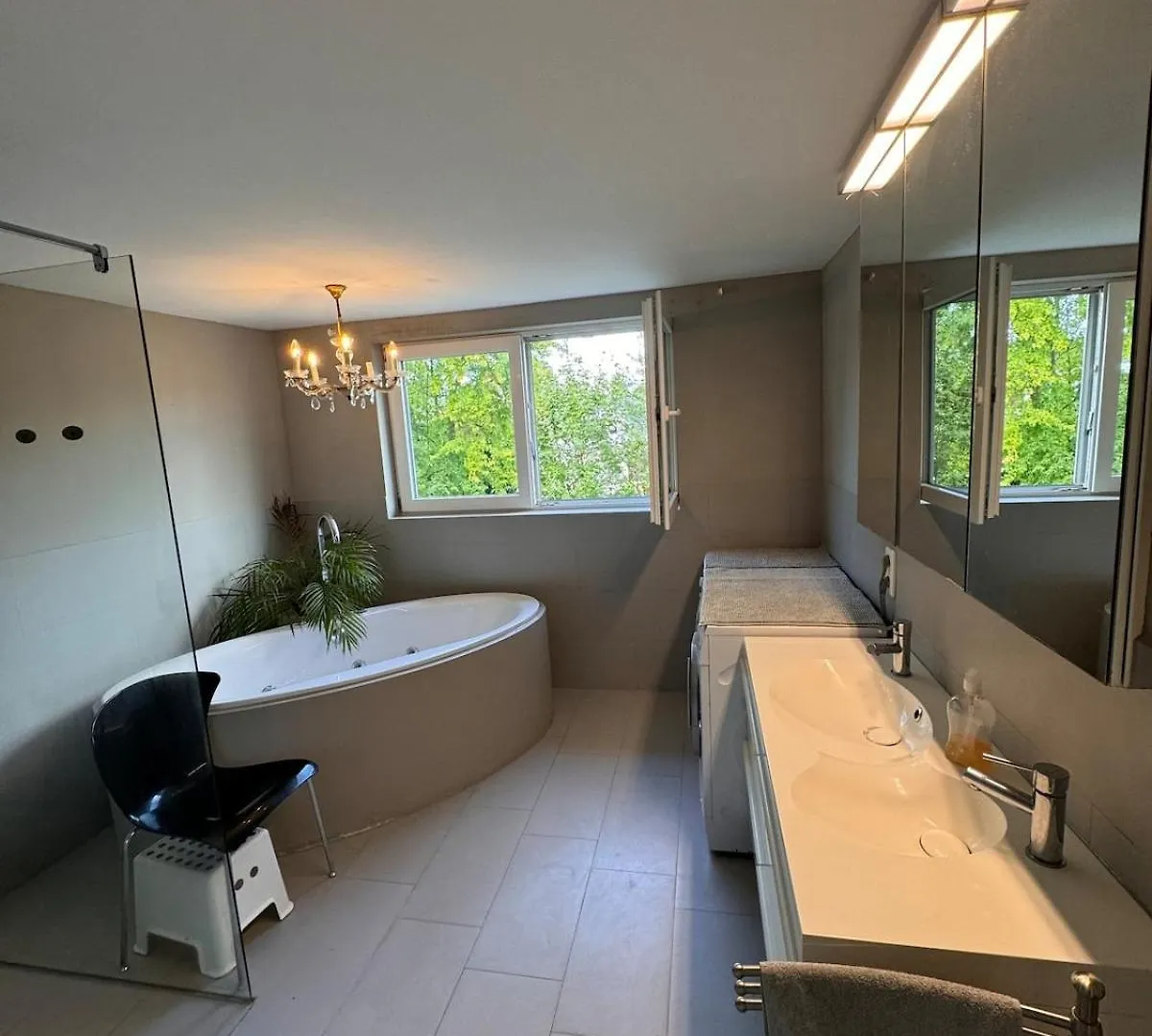 6 Zimmer Apartment Og, Naehe Muenchen Gauting